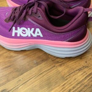 HOKA Bondi 8 size 9